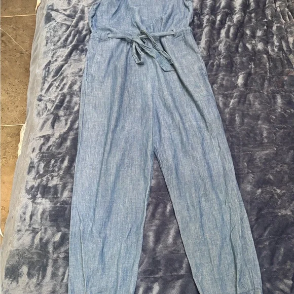 GAP Denim Sleeveless Tie-Waist Jumpsuit in Light Blue - Picture 5 of 5